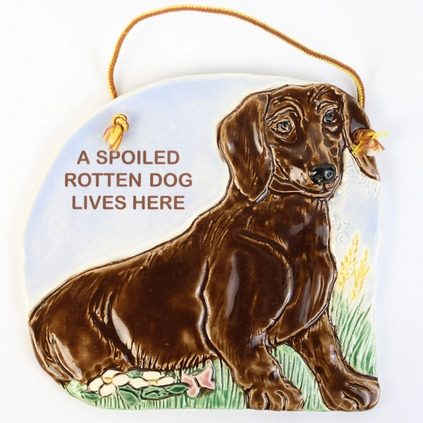 VTG 1994 Smokey Mountain Pottery Dachshund Dog Ceramic Wall Plaque