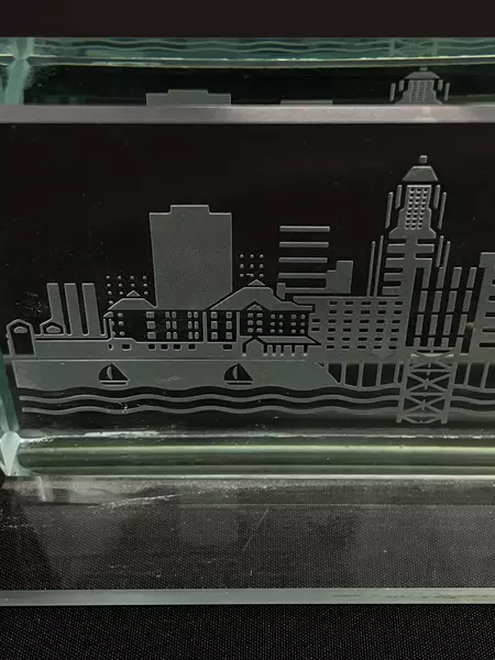 Cityscene Etched Glass Paperweight Portland & Mt. Hood Used Condition