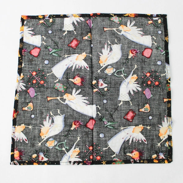 Set of 8 Unbranded Cloth Napkins Angel/Present On Black Background 15" x 15"