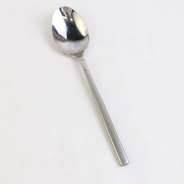 Lot of 3 Cambridge Stainless Steel Pattern Undetermined 2 Knives 1 Dinner Spoon