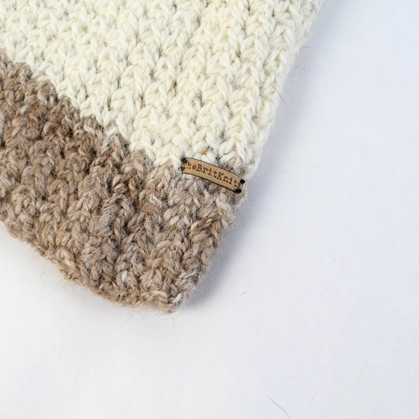 Lot of 3 Women's Knit Winter Beanie Hats in Various Colors One Size Fits Most