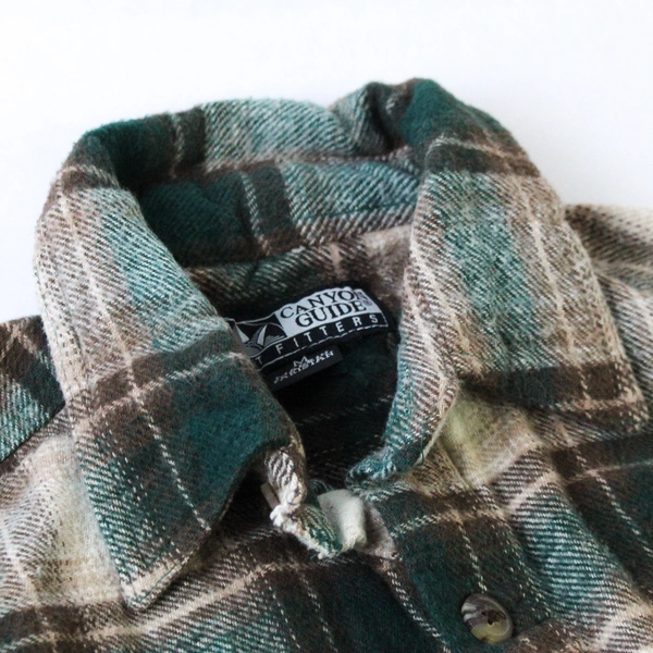Canyon Guide Outfitters Men's Flannel Shirt Green Brown Size M Casual Style