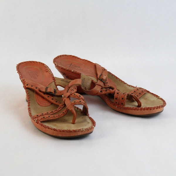 Clarks Artisan Collection Sago Orange Wedge Sandals Women's U.S. Size 7.5M