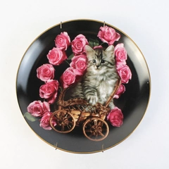 Danbury Mint Coming Up Roses Rosy Stroll Plate By Richard Stacks 1993