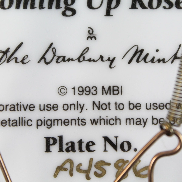 Danbury Mint Coming Up Roses Rosy Stroll Plate By Richard Stacks 1993