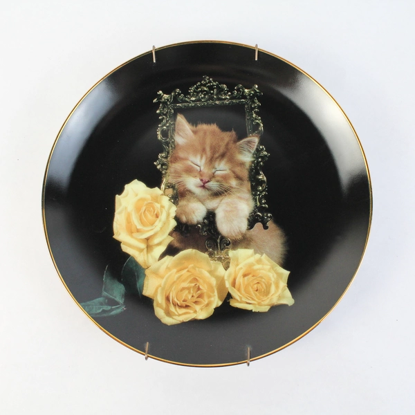 1993 Danbury Mint Coming Up Roses Pretty As A Picture Plate By Richard Stacks