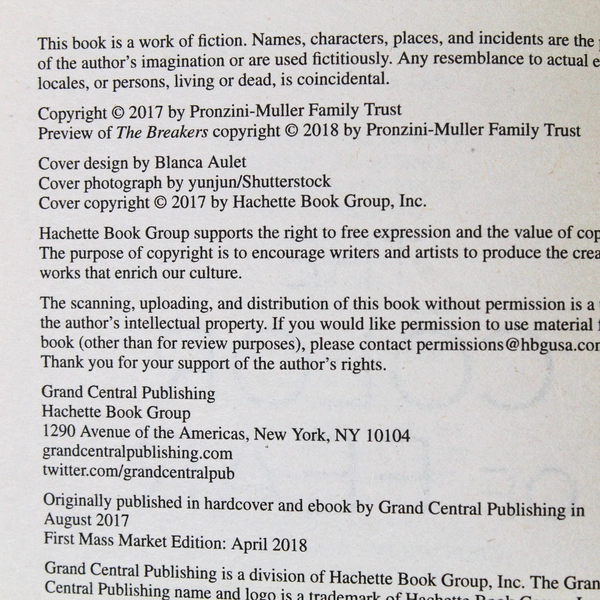 The Color of Fear: A Sharon McCone Mystery by Marcia Muller, 2018 Paperback