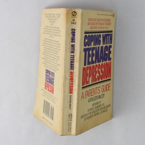 Coping with Teenage Depression: A Parents' Guide by Kathleen McCoy 1982 PB