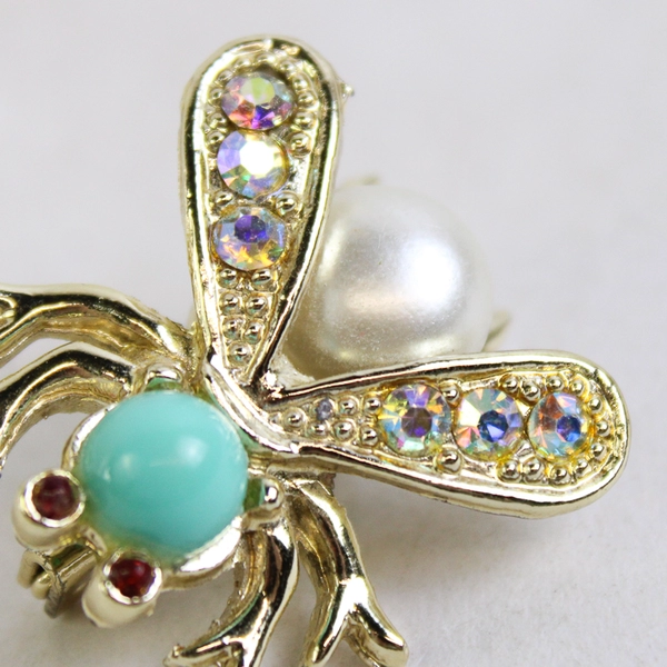 Vintage Gold Tone Pearl And Turquoise Fly Brooch