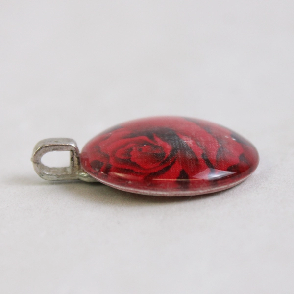 Vintage 1 Inch Red Acrylic Rose Pendant Red Parasol.com