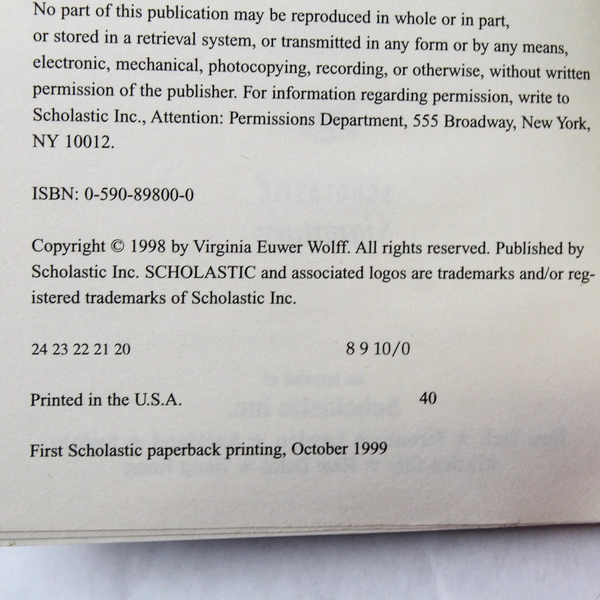 Bat 6 by Virginia Euwer Wolff 1998 Scholastic Paperback Book - Good Condition