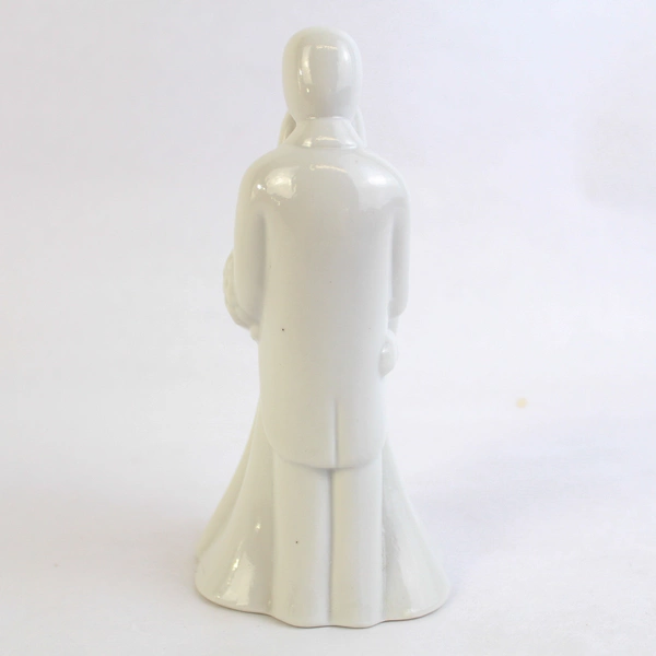 Porcelain Bride And Groom Cake Topper