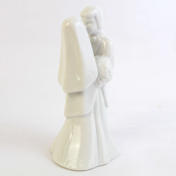 Porcelain Bride And Groom Cake Topper