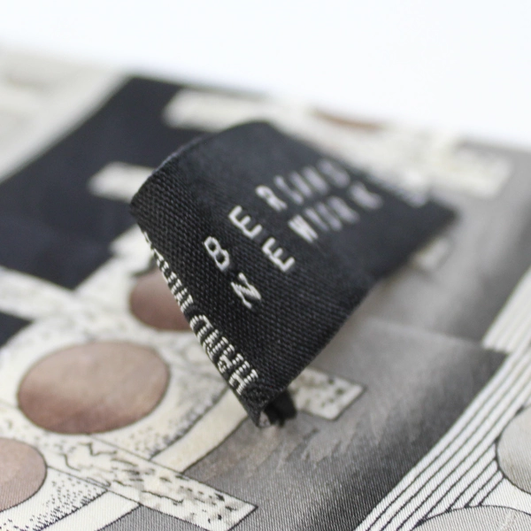 Bergamo New York 100% Silk Tie Black & Gray Geometric Pattern 60"