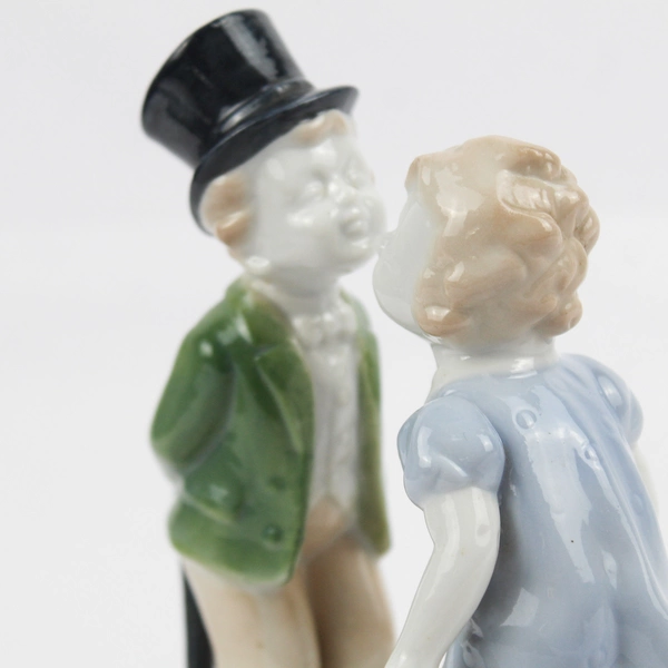 Vintage Boy With Top Hat & Cane Kissing Girl Figurines Japan Porcelain
