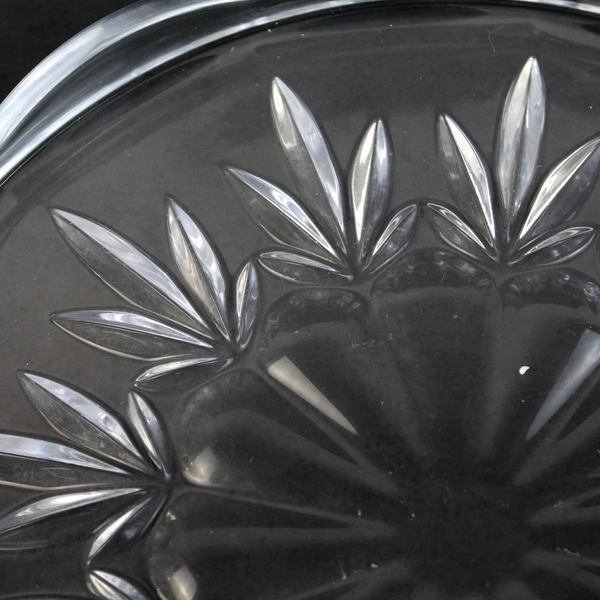 Bohemia Lead Crystal Plate 8.25 Inch Leaf Pattern