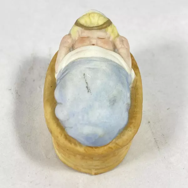 Vintage Set of 3 Ceramic Angel Figurines Praying Over Baby Jesus