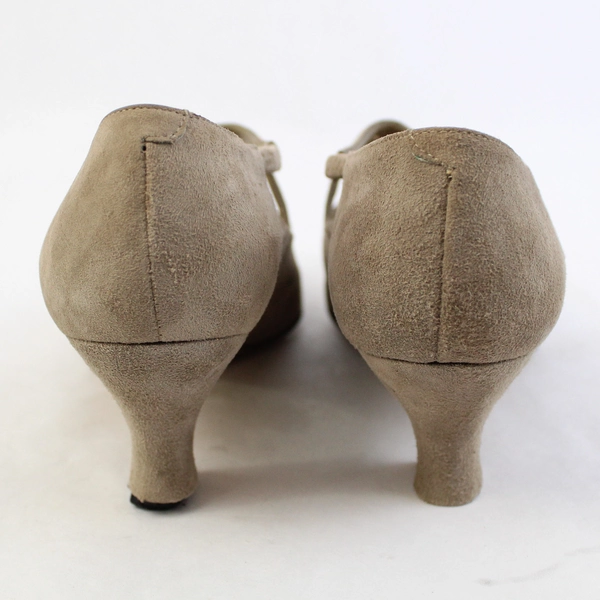 Bandolino Taupe Suede Pump Spool High Heel Almond Toe Women Size 7.5