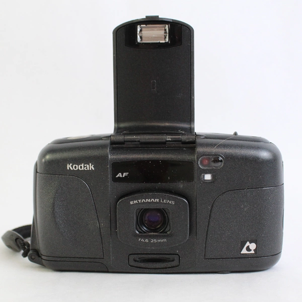 Kodak Advantix 3200AF 25mm Black Film Camera w/ Built In Flash Untested
