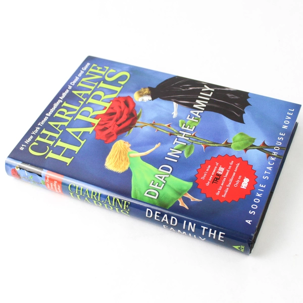 Dead in the Family by Charlaine Harris 2010 Hardcover
