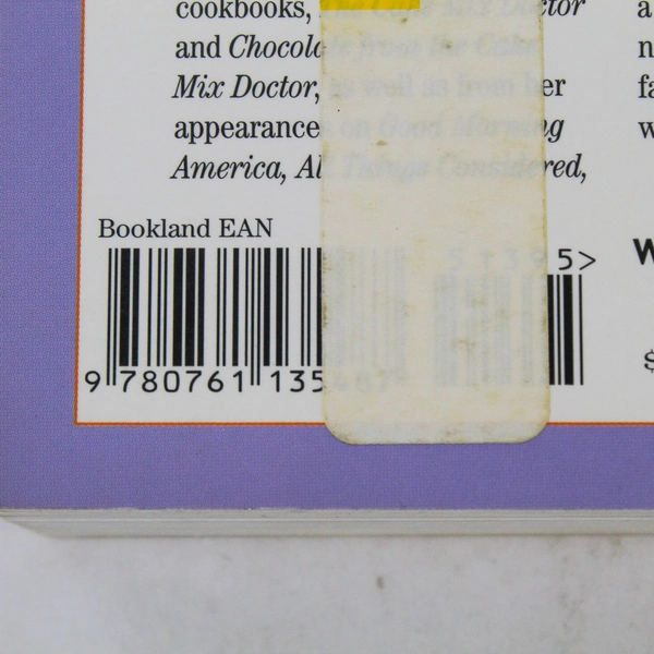Cupcakes! From the Cake Mix Doctor By Anne Byrn 2005 Workman Publishing PB