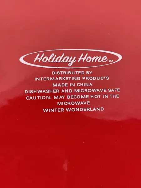 Holiday Home Winter Wonderland Red Christmas Dinner Plate 10.5" Pre-Owned