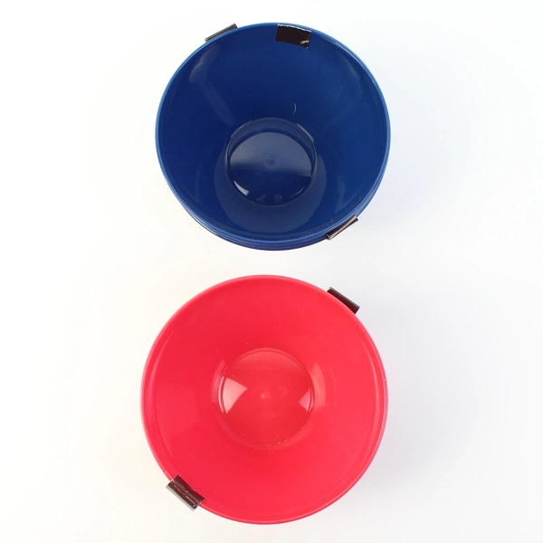 2 Set Of 4 Plastic Bowls 4 Red 4 Blue Picnics Parties 