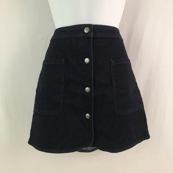 Hinge Dark Wash Denim Mini Skirt Women's Size S Button Front Very Good
