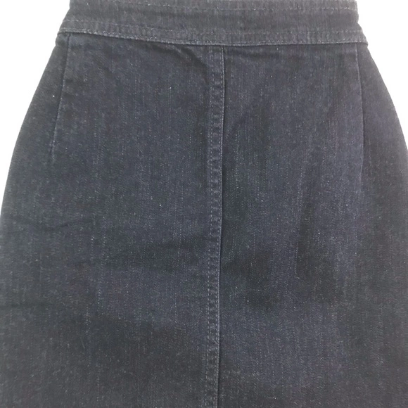 Hinge Dark Wash Denim Mini Skirt Women's Size S Button Front Very Good