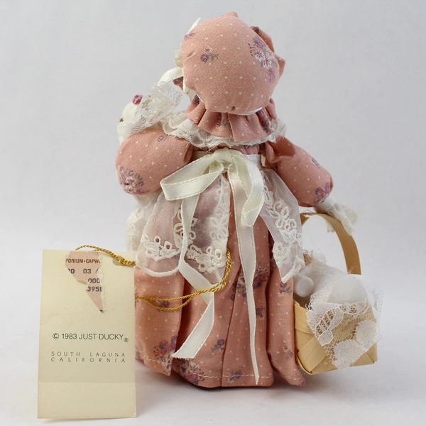 Vintage 1983 Just Ducky Mother Chicken With Baby Chicks Figurine