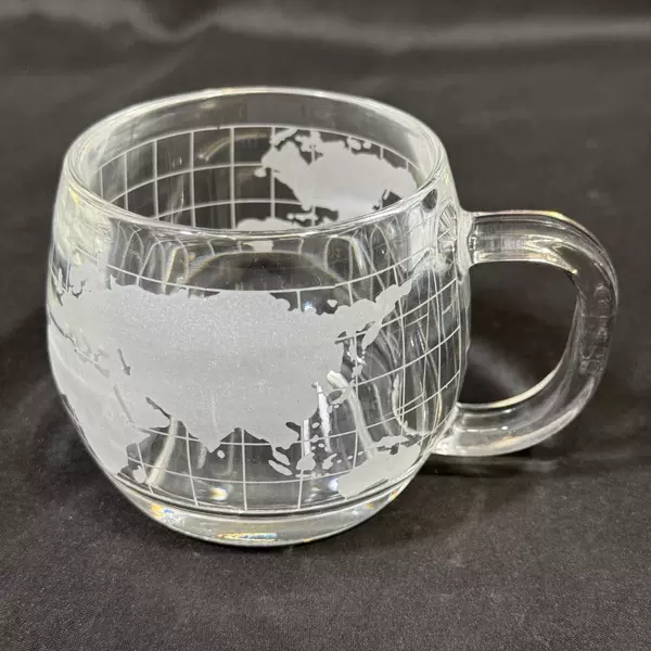 Set of 2 Vintage 1970s Nestle Etched Glass World Globe Flat Coffee Mugs 8oz