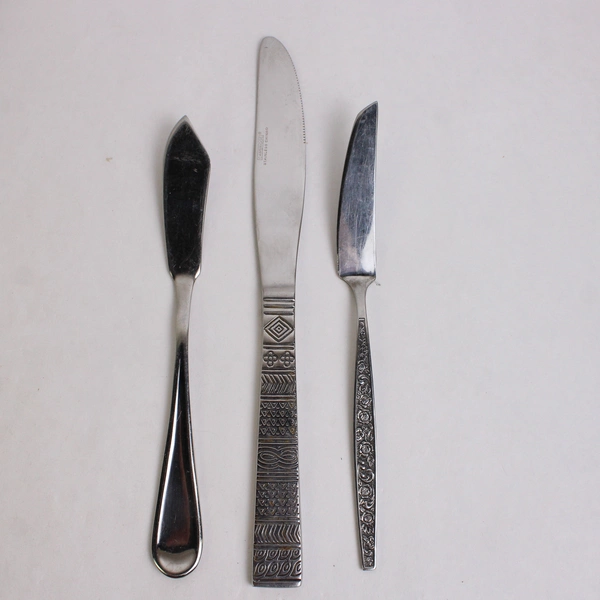 Lot of 13 Mismatched Flatware Stainless Steel Knives Various Types