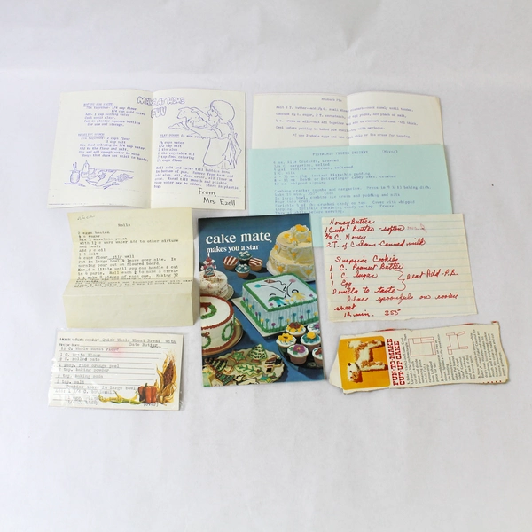 Lot of Vintage Recipe Clippings & Cards Pre-Owned Ephemera