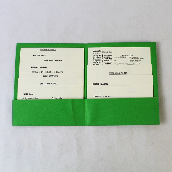 Vintage Holiday Recipe Cards Folder Christmas Recipes Pre-Owned