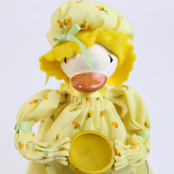 Vintage 1980s Just Ducky Little Miss Muffet Figurine With Wire Stand