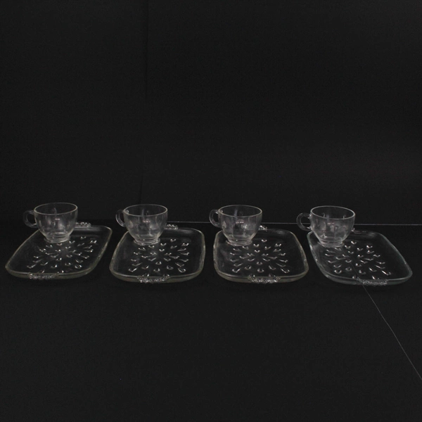 Set of 4 Hazel Atlas Colonial Lady Snack Plates And Cups Original Box