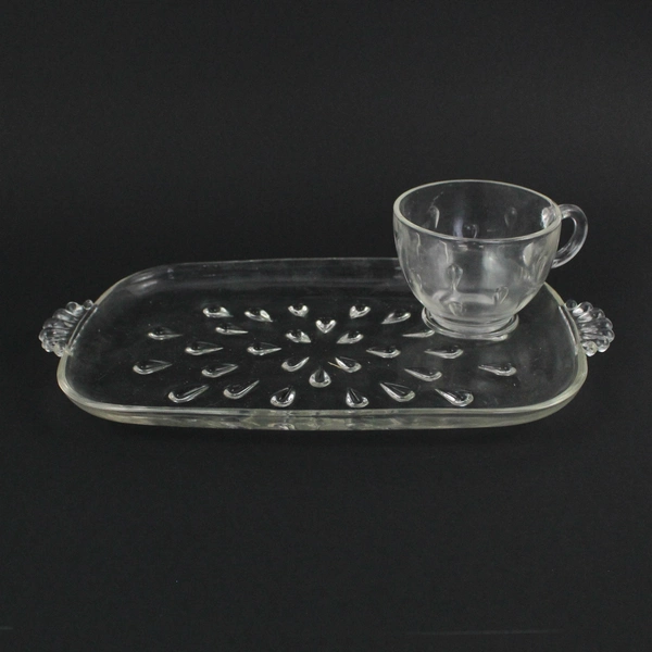 Set of 4 Hazel Atlas Colonial Lady Snack Plates And Cups Original Box