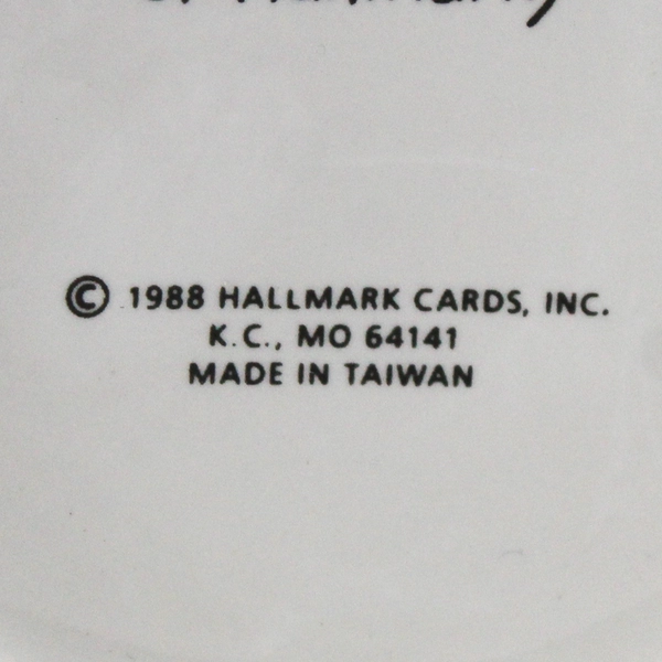 1988 Hallmark Shoebox Greetings  A Grandma Is Admired For Coffee Mug 