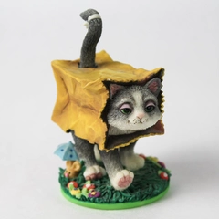 Danbury Mint April Cat Calendar Month Spring Figurine By Gary Patterson