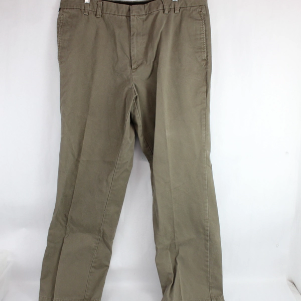 Dockers Premium Flat Front Classic Fit Brown Men’s Slacks Pants Size 40x32