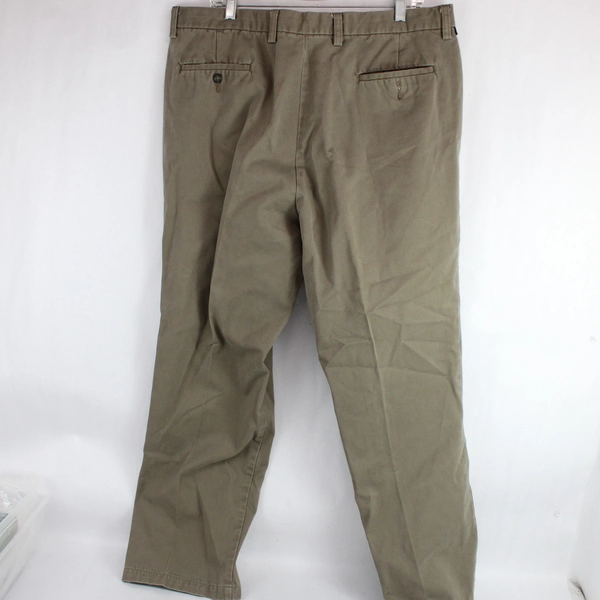 Dockers Premium Flat Front Classic Fit Brown Men’s Slacks Pants Size 40x32