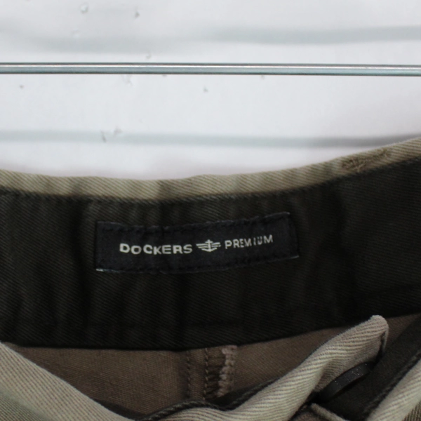 Dockers Premium Flat Front Classic Fit Brown Men’s Slacks Pants Size 40x32