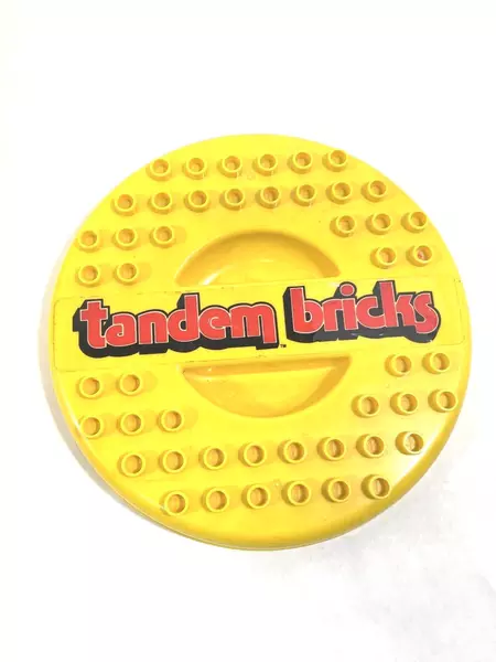 Tandem Bricks & Mega Bloks Building Toy Lot of 64 Pieces in Yellow Tub