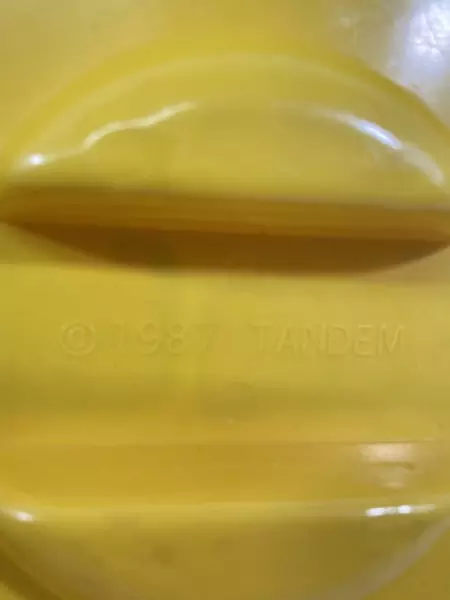 Tandem Bricks & Mega Bloks Building Toy Lot of 64 Pieces in Yellow Tub