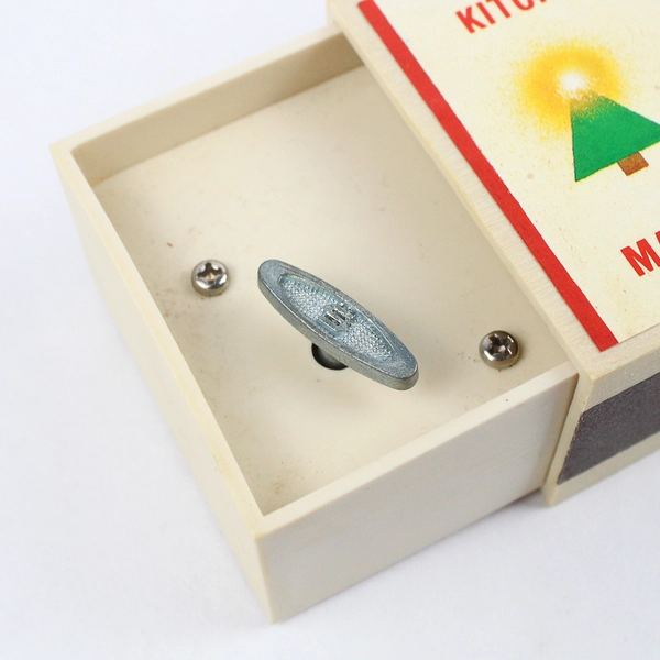 1984 Hallmark Little Dazzlers Kitchen Matches Musical Matchbox Theme