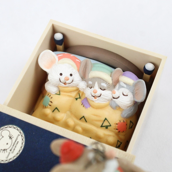 1984 Hallmark Little Dazzlers Kitchen Matches Musical Matchbox Theme