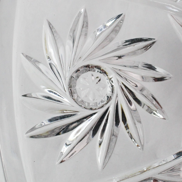 Vintage Anchor Hocking Glass Serving Dish Snowflake Design 13.75"
