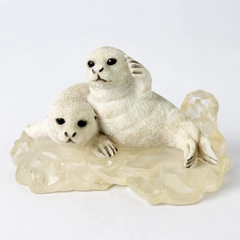Vintage Seal Lion Caves Lucite Base Resin Figurine Seals On Ice 