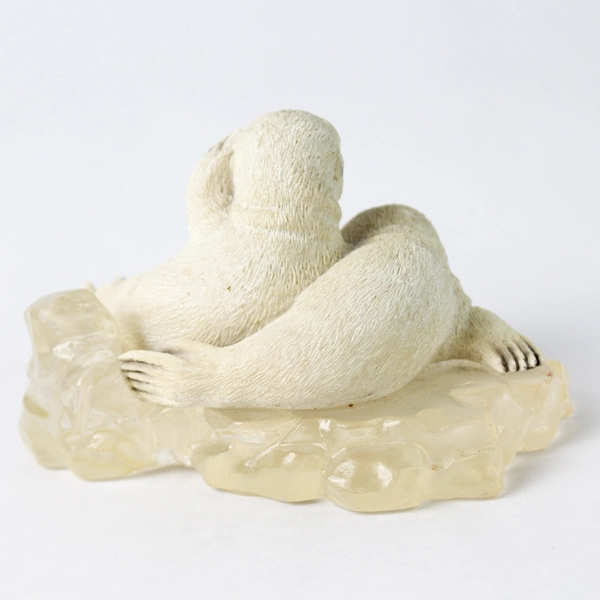 Vintage Seal Lion Caves Lucite Base Resin Figurine Seals On Ice 