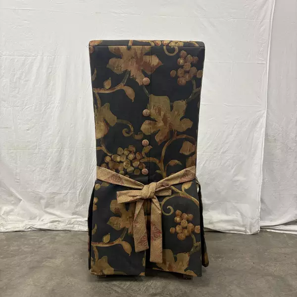 Designmaster Skirted Parsons Dining Chair with Button and Bow back (Set of 4)